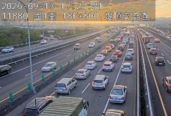 國1高架(堤頂交流道到下塔悠交流道)