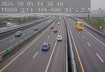 國1高架(堤頂交流道到下塔悠交流道)