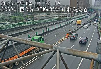 中正路 35K+800 (安坑交流道-中和交流道)(SE) 235台灣新北市中和區中正路585號 即時監視器 路況監視器 即時路況影像